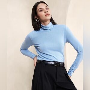 NWOT soft luxe banana republic sweater